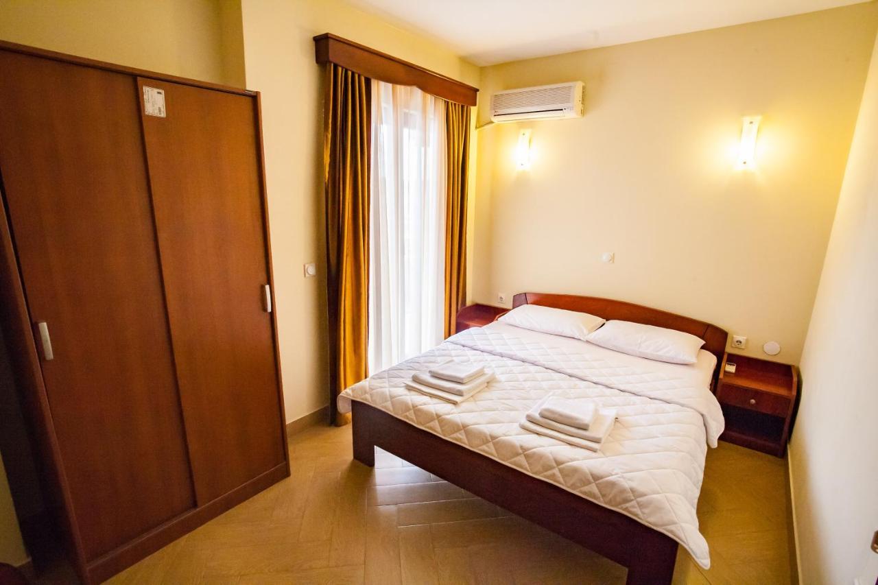 Apartmani Nilaj Улцинь Екстер'єр фото