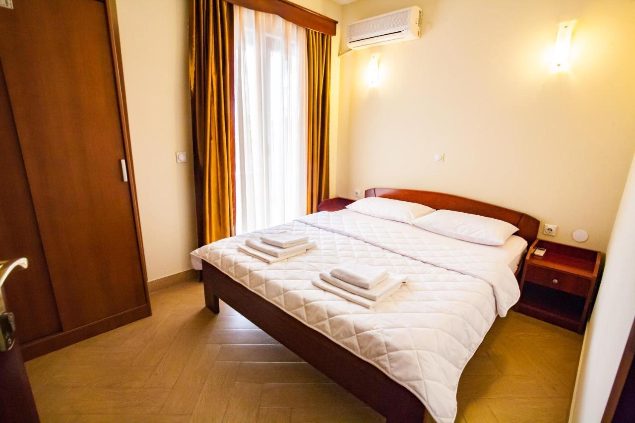 Apartmani Nilaj Улцинь Екстер'єр фото