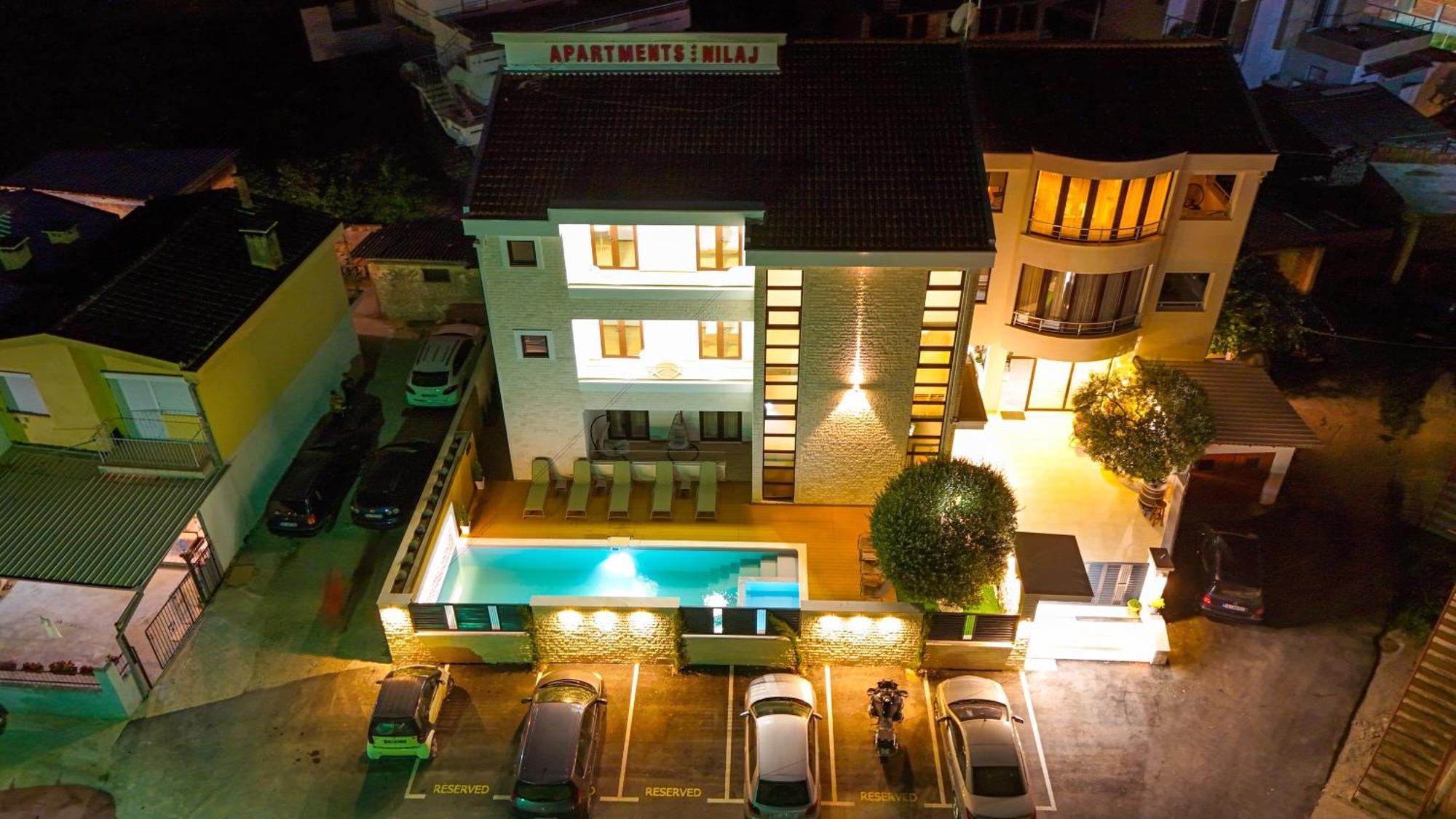 Apartmani Nilaj Улцинь Екстер'єр фото