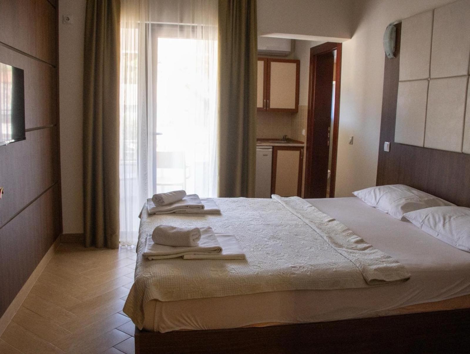Apartmani Nilaj Улцинь Екстер'єр фото