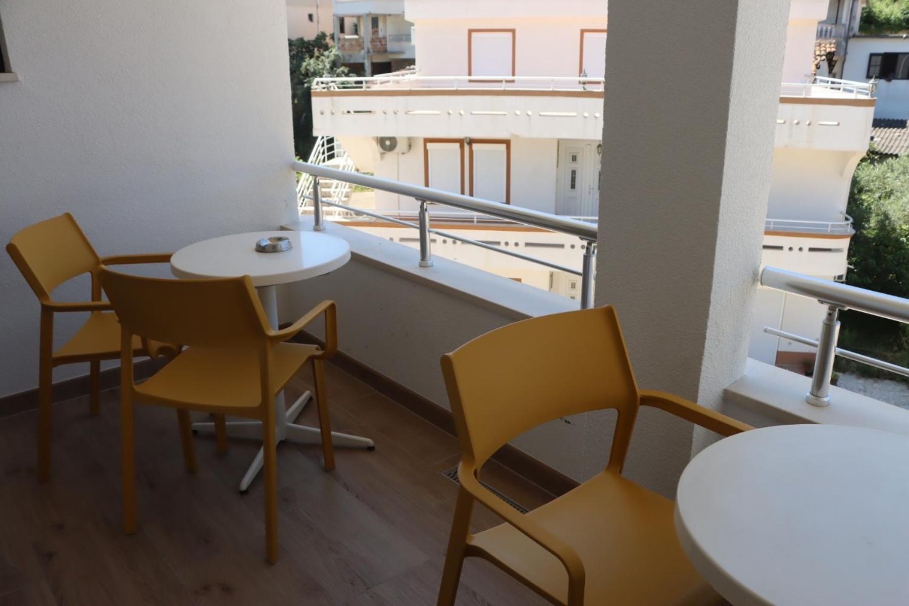 Apartmani Nilaj Улцинь Екстер'єр фото