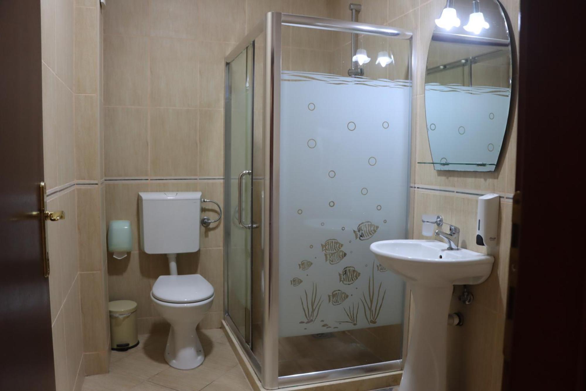 Apartmani Nilaj Улцинь Екстер'єр фото