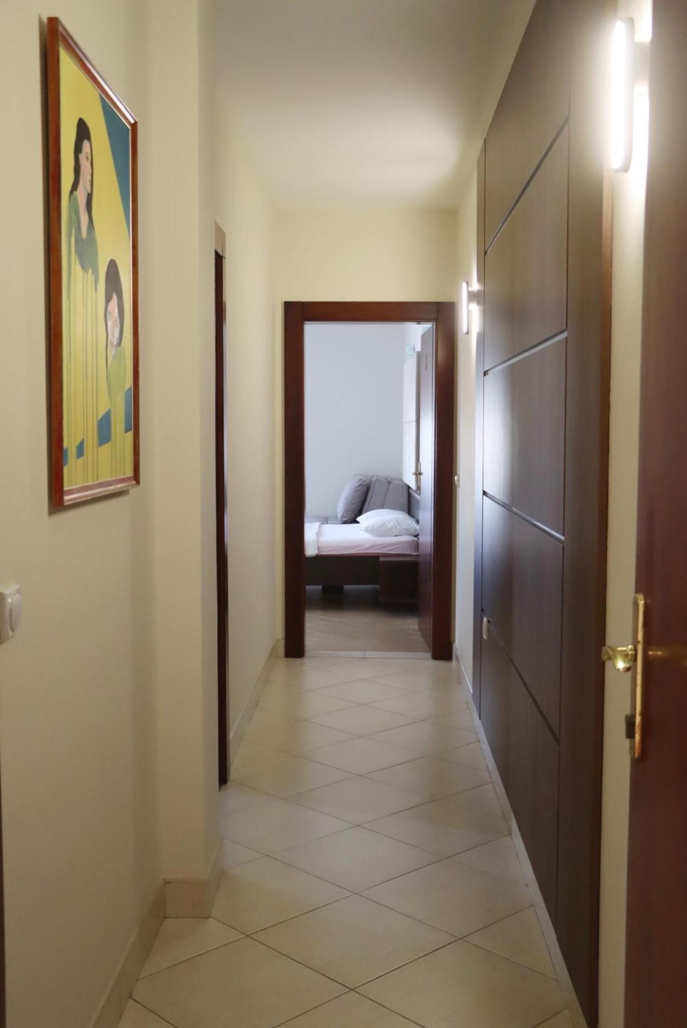 Apartmani Nilaj Улцинь Екстер'єр фото