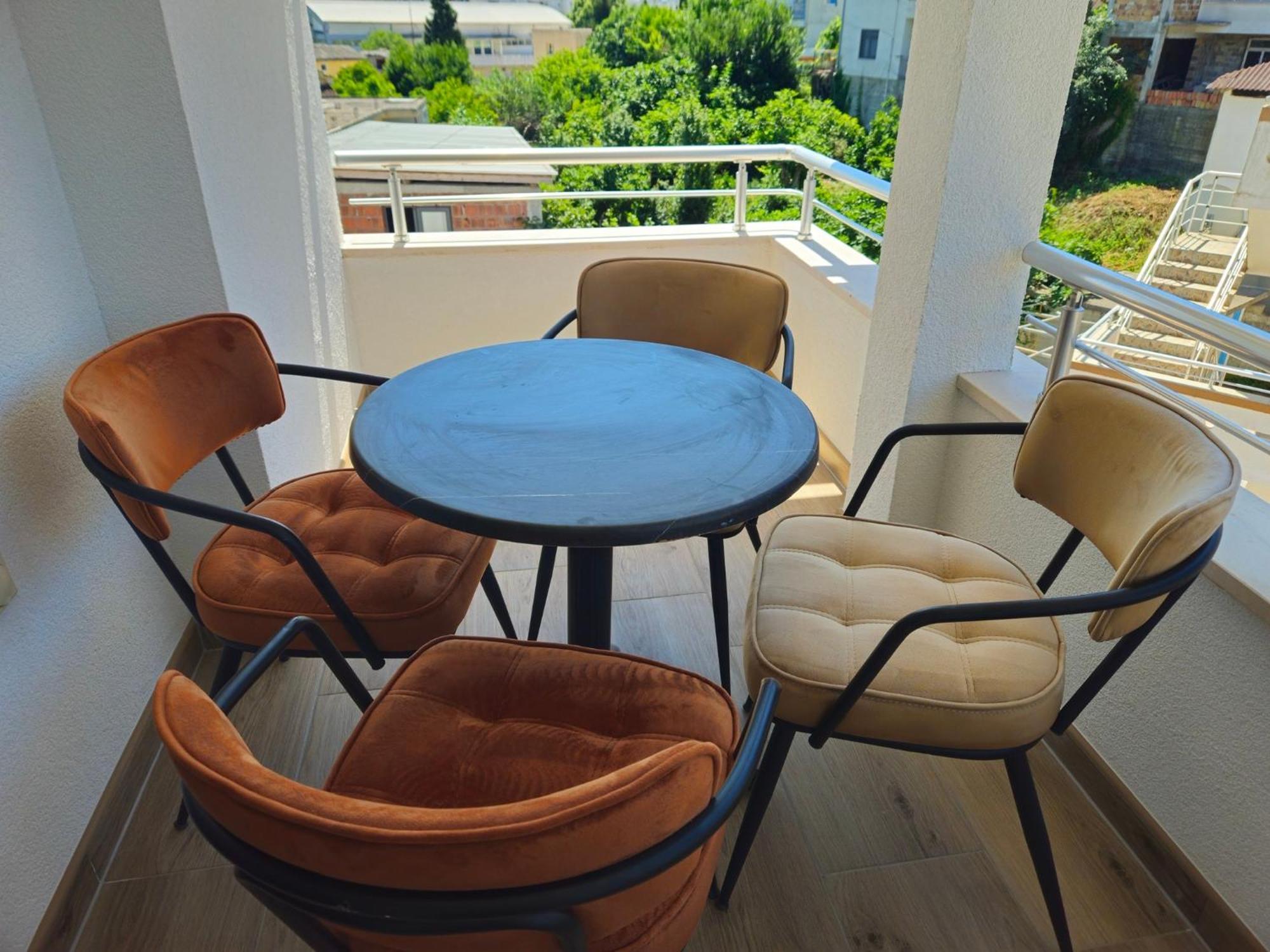 Apartmani Nilaj Улцинь Екстер'єр фото
