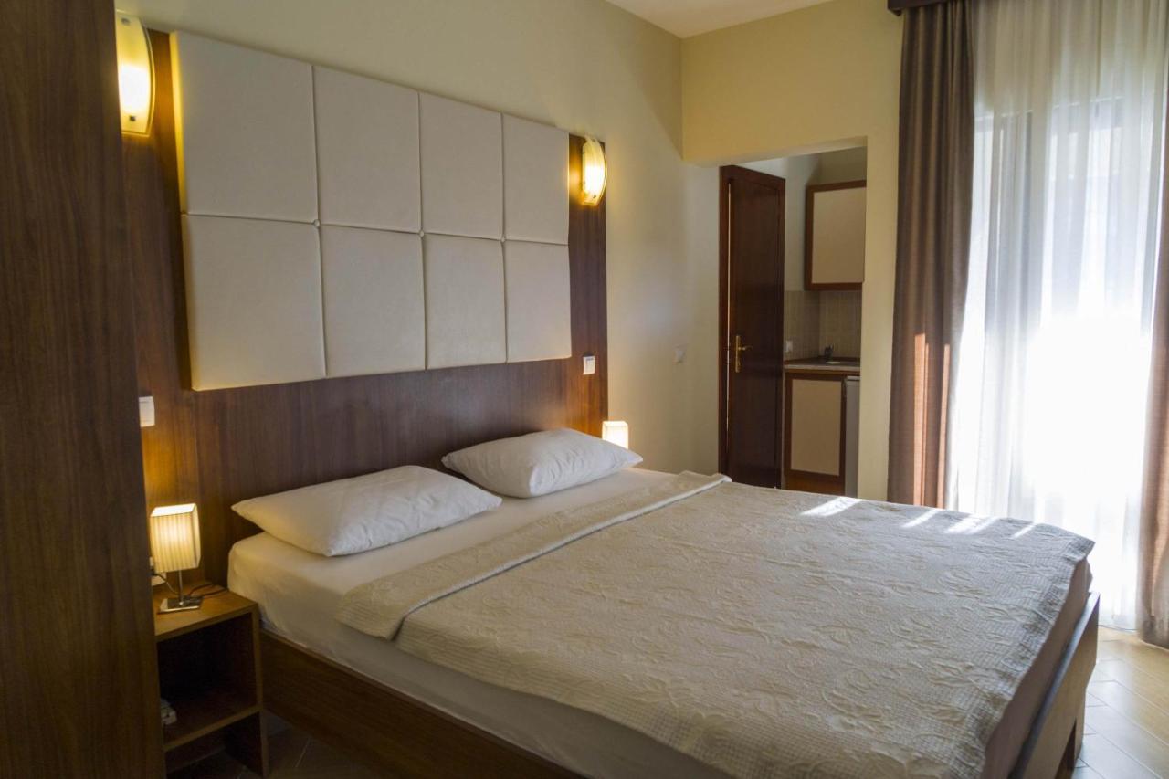 Apartmani Nilaj Улцинь Екстер'єр фото