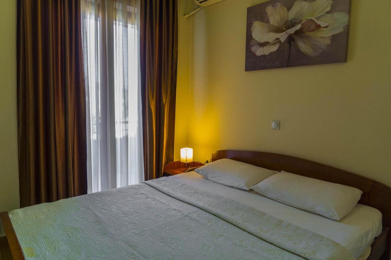 Apartmani Nilaj Улцинь Екстер'єр фото
